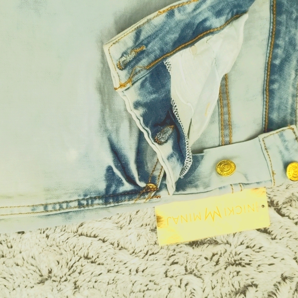 NWT Nicki‎ Minaj Jean Shorts light wash - Picture 3 of 9
